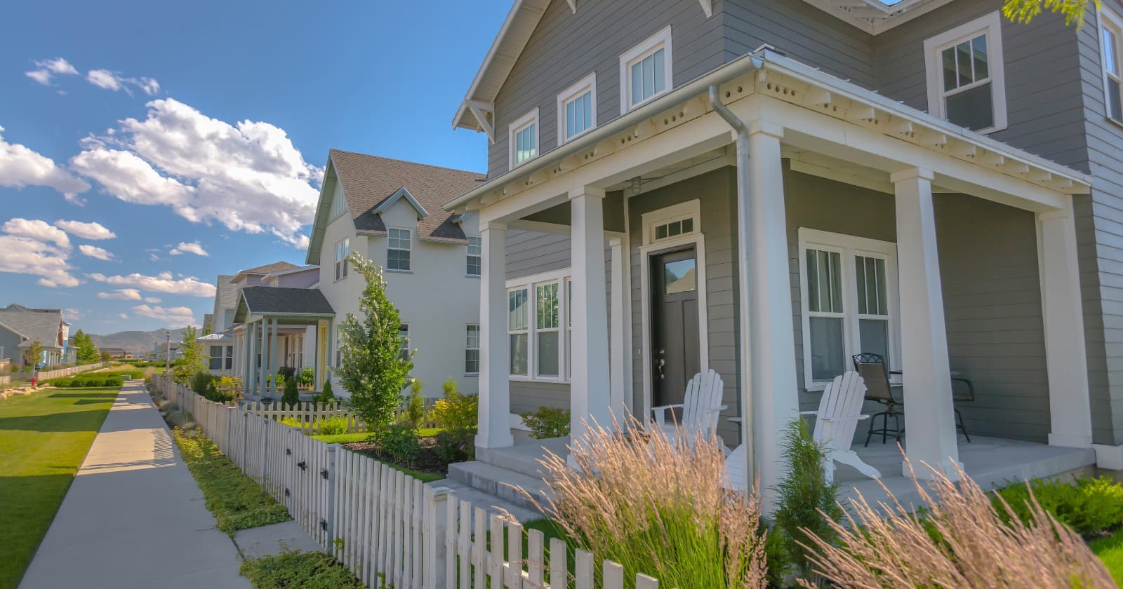 New in town? How to learn a neighborhood in your first month