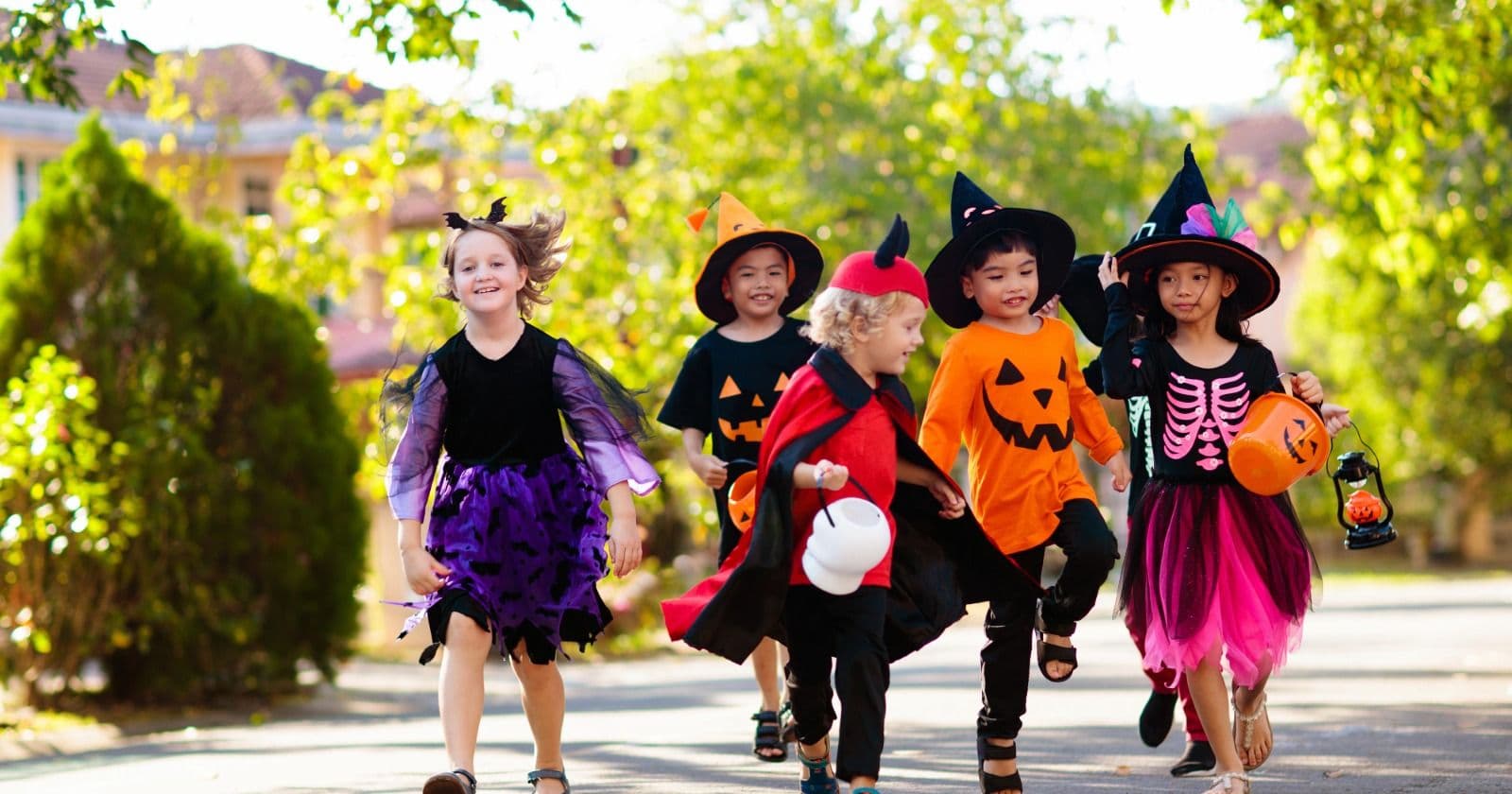 Trick-or-treat safety tips for costumes, candy, pets, and the front porch